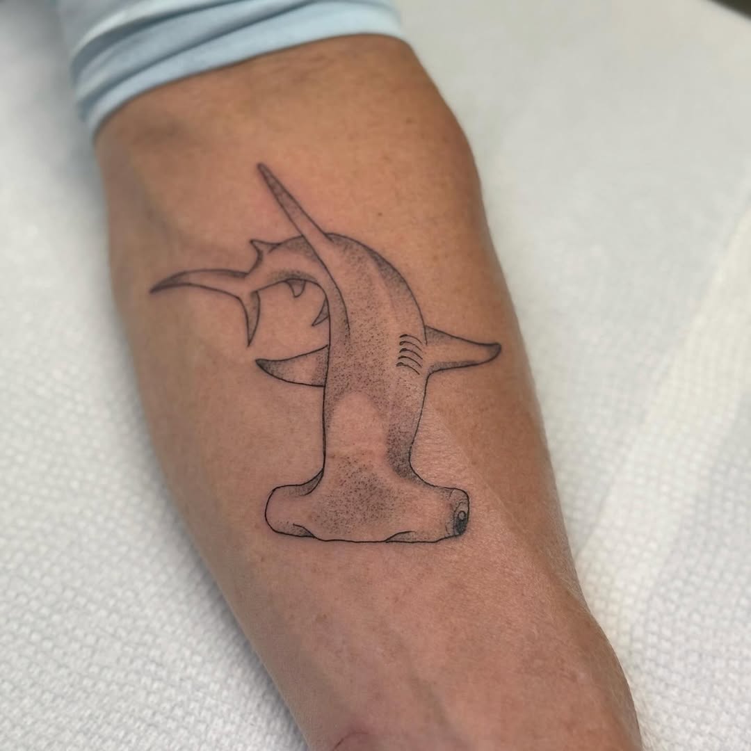 32 Hammerhead Shark Tattoos: Minimalist and Realistic Designs for Modern Ink