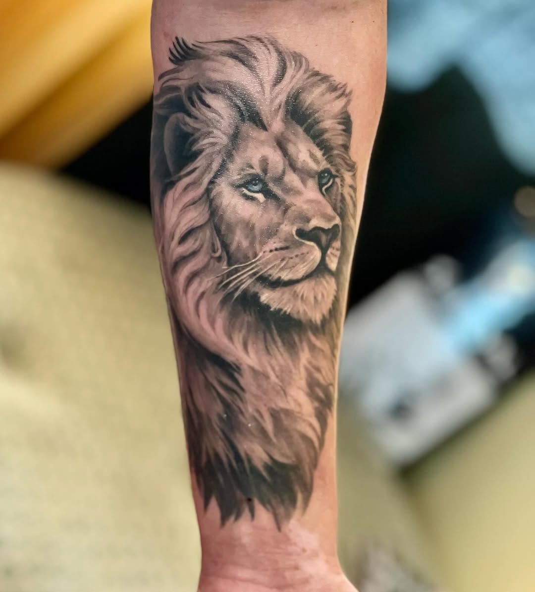 28 Leo Tattoo Ideas: Lions, Stars and Bold Zodiac Energy