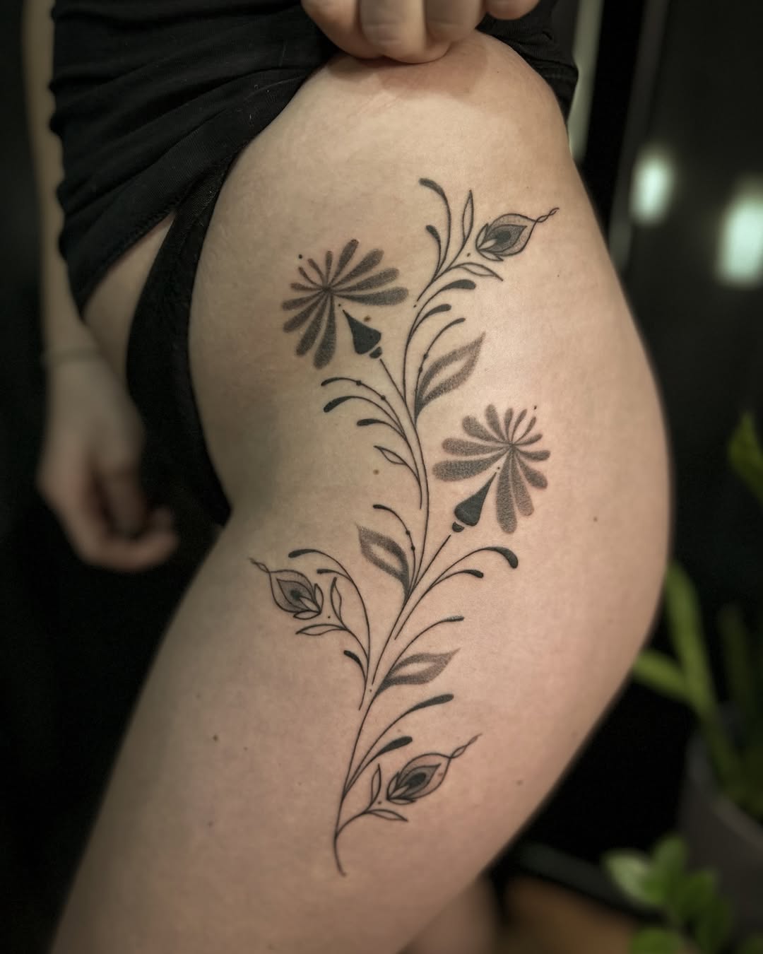 29 Hip Tattoo Ideas: Bold, Intimate, and Designed to Move With You