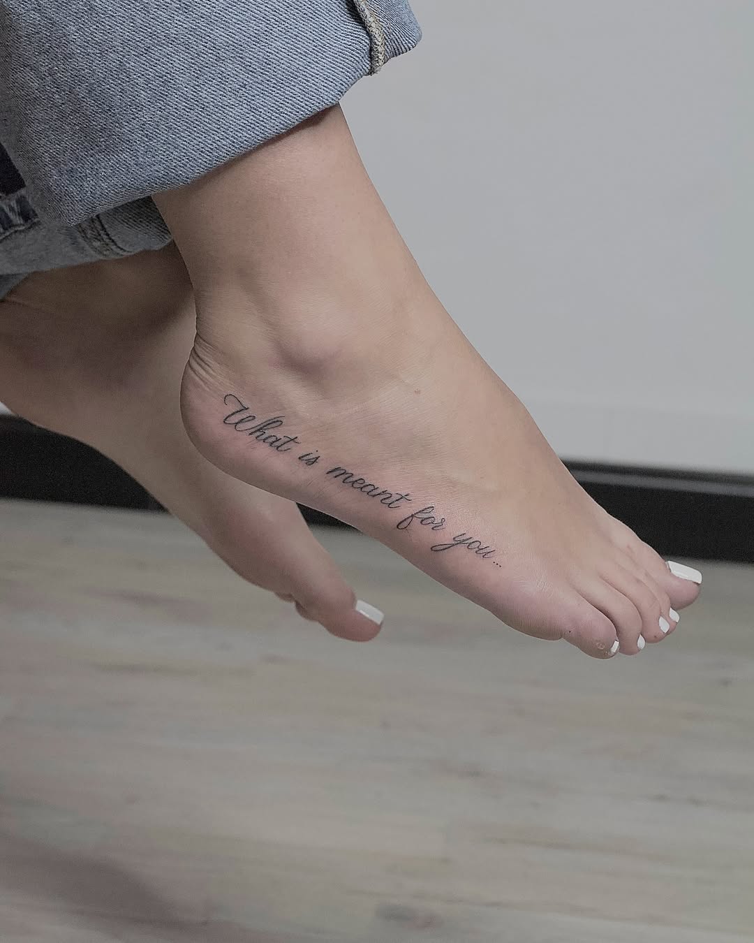 30 Elegant Foot Tattoo Ideas: Stylish Designs, Meaningful Placements and Inspiration for Women
