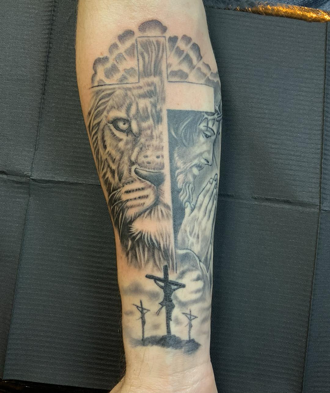 28 Inner Forearm Tattoo Ideas: Realism, Celtic Knots, Angels, Wolves & Clean Blackwork