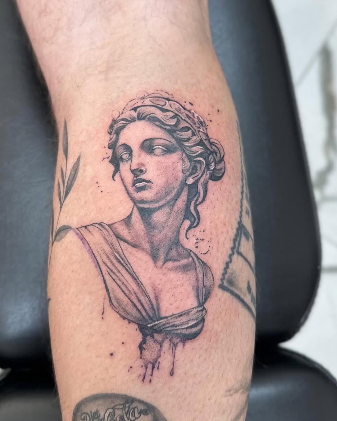 30 Aphrodite Tattoo Ideas: Modern Interpretations Of The Goddess Of Love