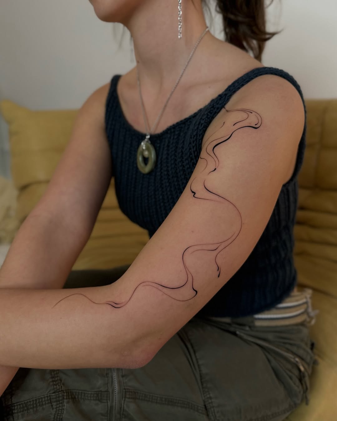 28 Abstract Tattoo Ideas: Fluid Lines, Meaningful Shapes, and Modern Expression