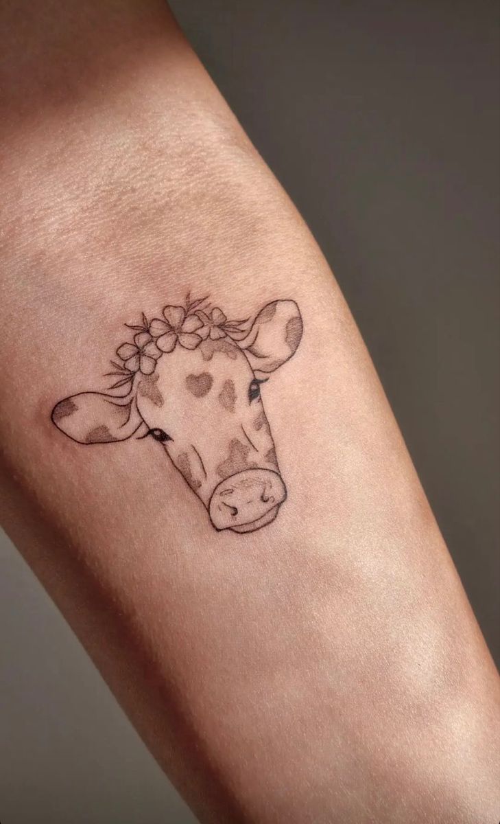 26 Cow Tattoo Ideas for Women: Cute, Minimalist, and Colorful Designs for Every Style