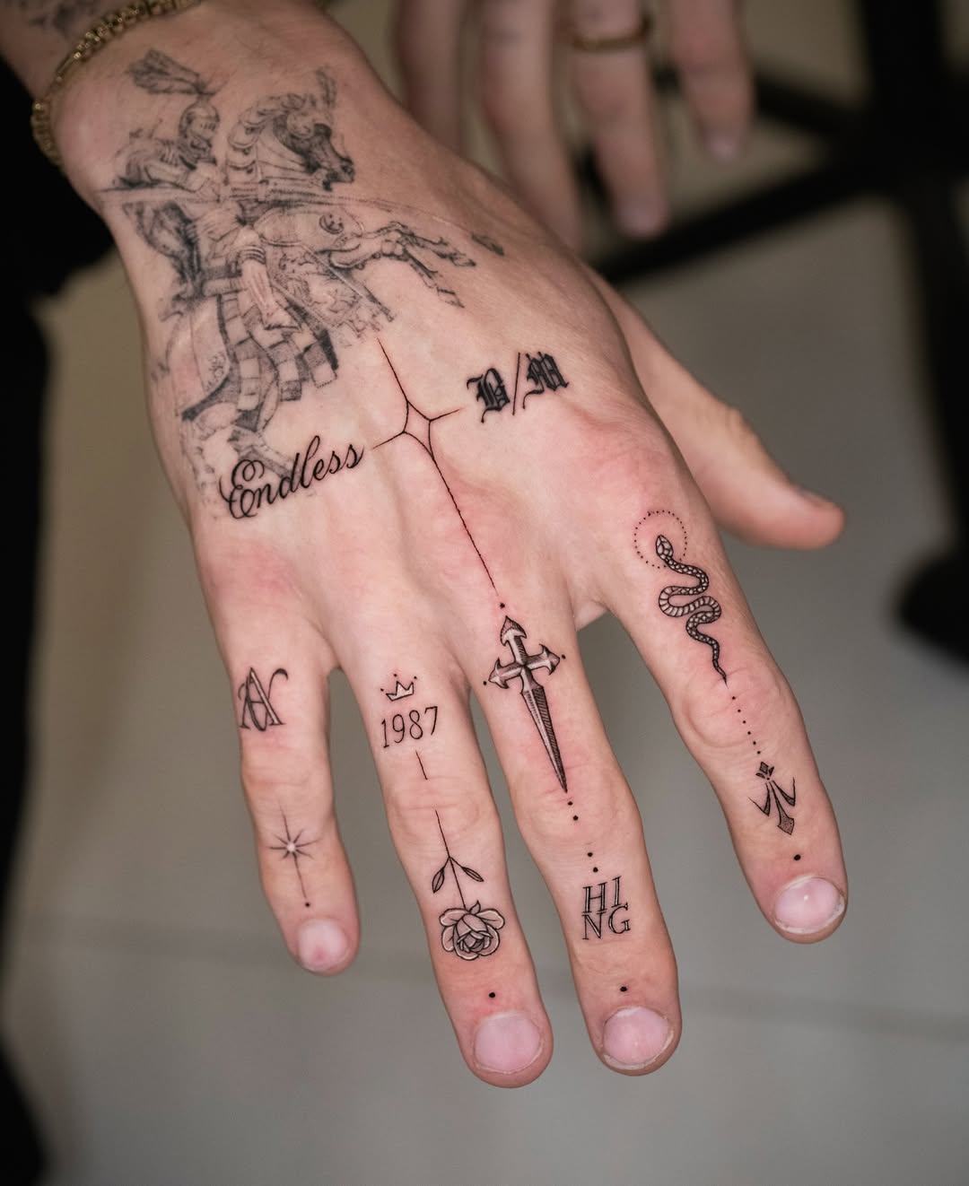 29 Hand Tattoo Men: Style, Symbolism, and Modern Masculinity