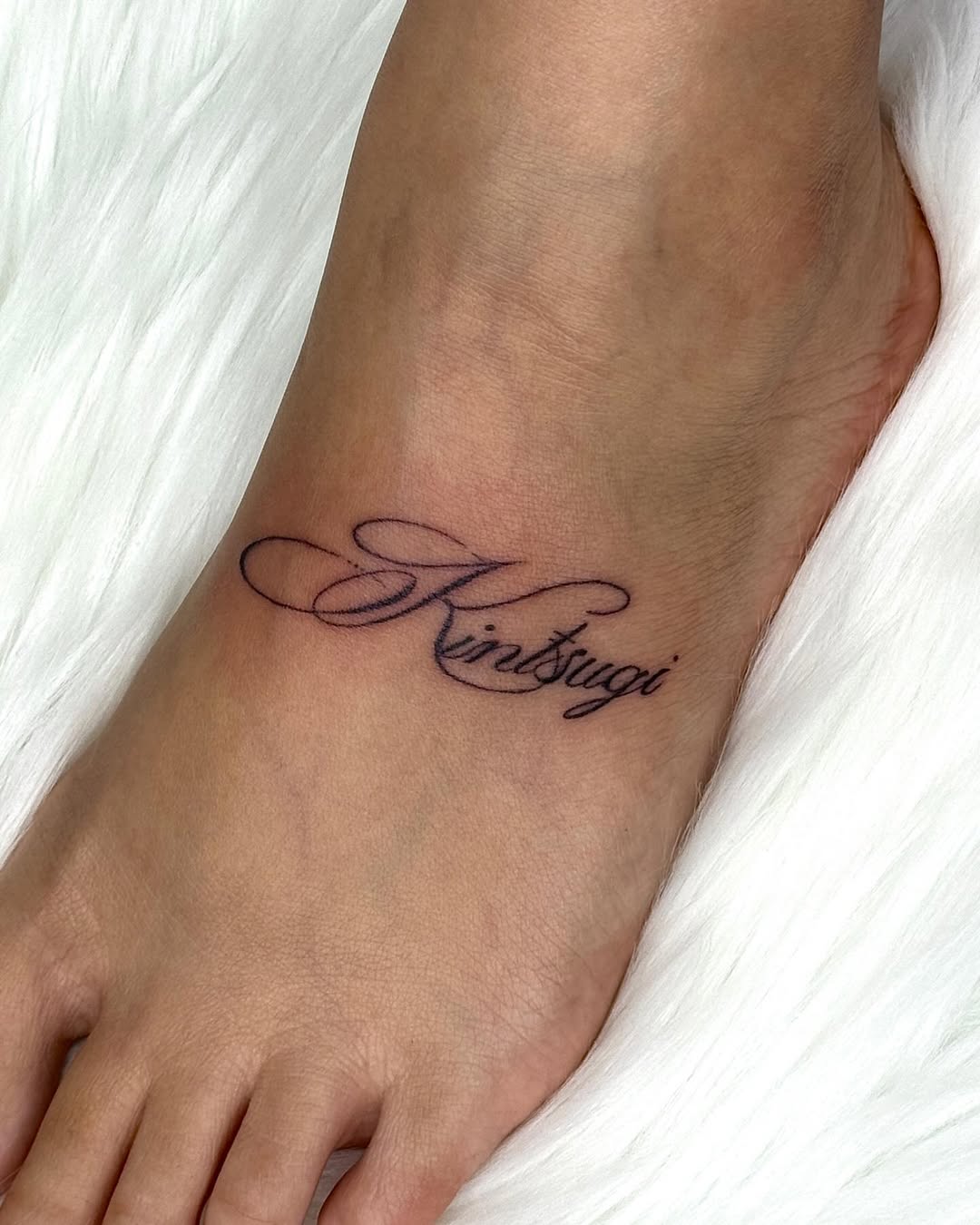 30 Elegant Foot Tattoo Ideas: Stylish Designs, Meaningful Placements and Inspiration for Women