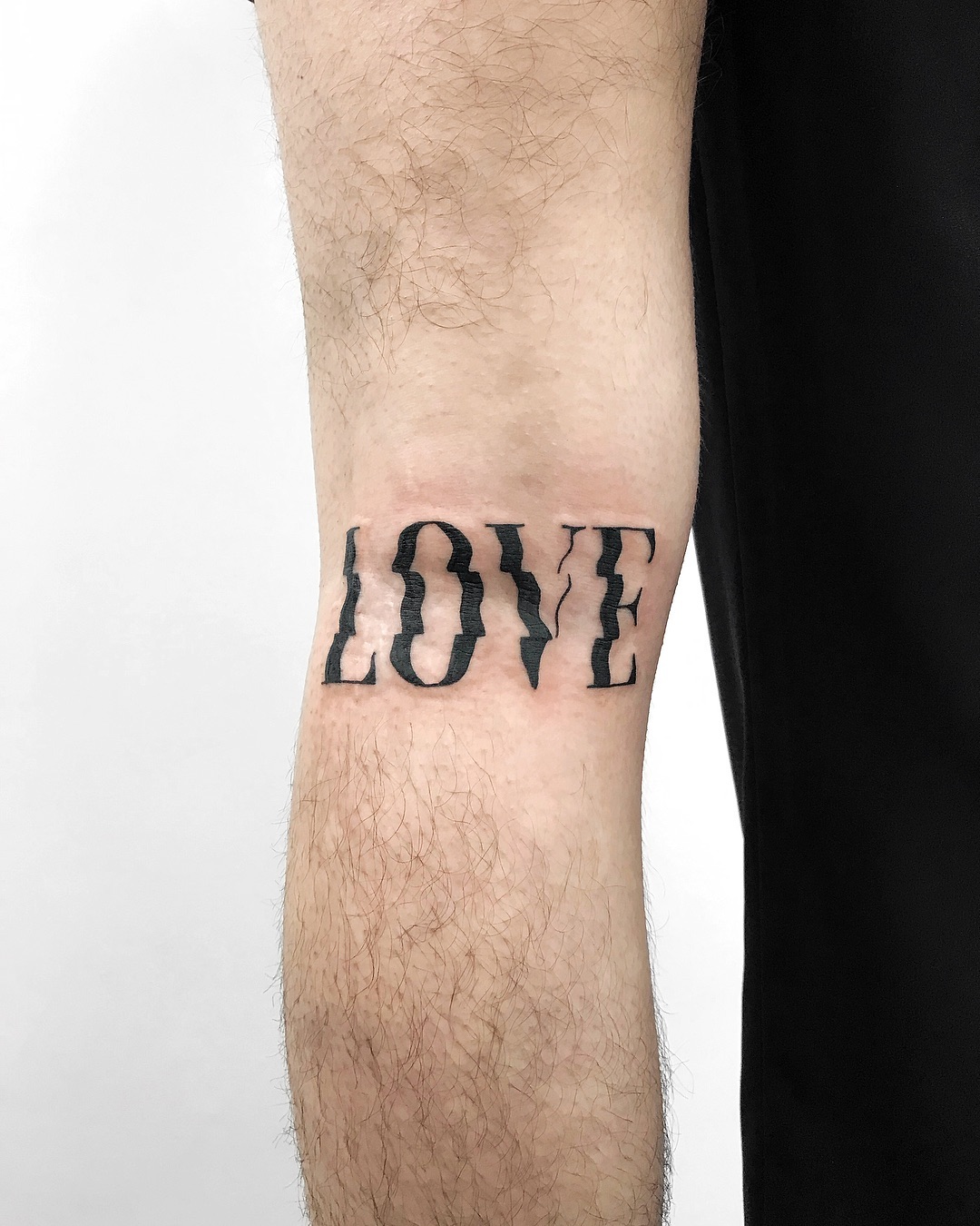 30 Love Tattoo Ideas: Modern Symbols of Connection, Meaning, and Quiet Devotion