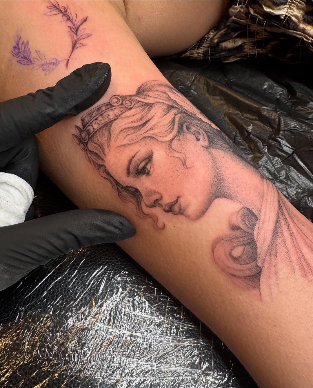 30 Aphrodite Tattoo Ideas: Modern Interpretations Of The Goddess Of Love