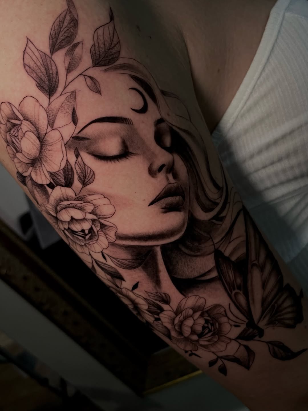 30 Aphrodite Tattoo Ideas: Modern Interpretations Of The Goddess Of Love