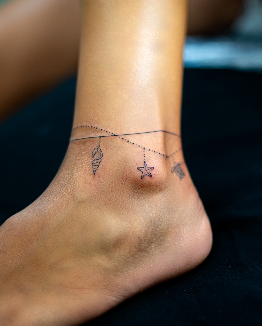 29 Ankle Tattoo Ideas: Feminine, Timeless, and Bold Designs That Elevate Personal Style