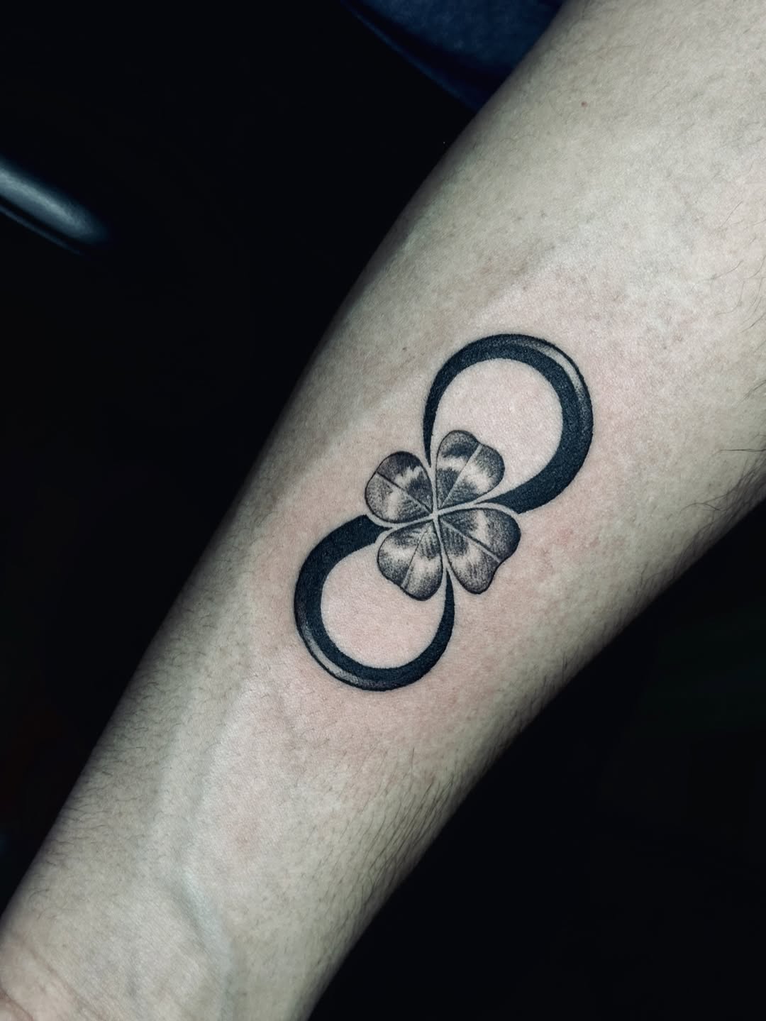 29 Hand Tattoo Men: Style, Symbolism, and Modern Masculinity