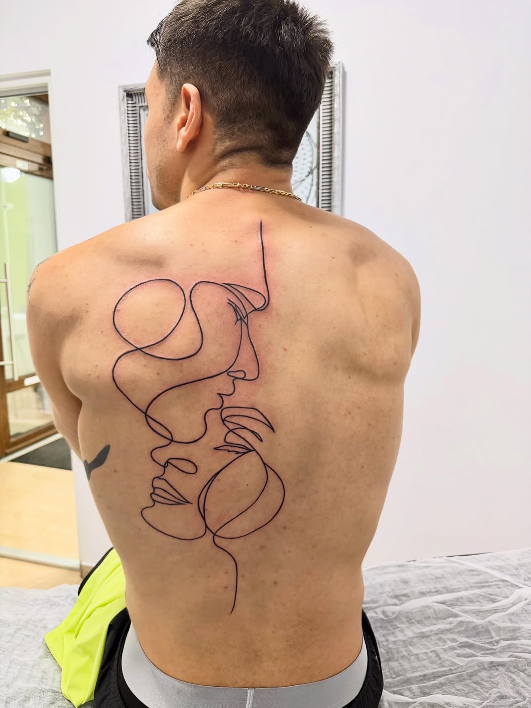 30 Love Tattoo Ideas: Modern Symbols of Connection, Meaning, and Quiet Devotion