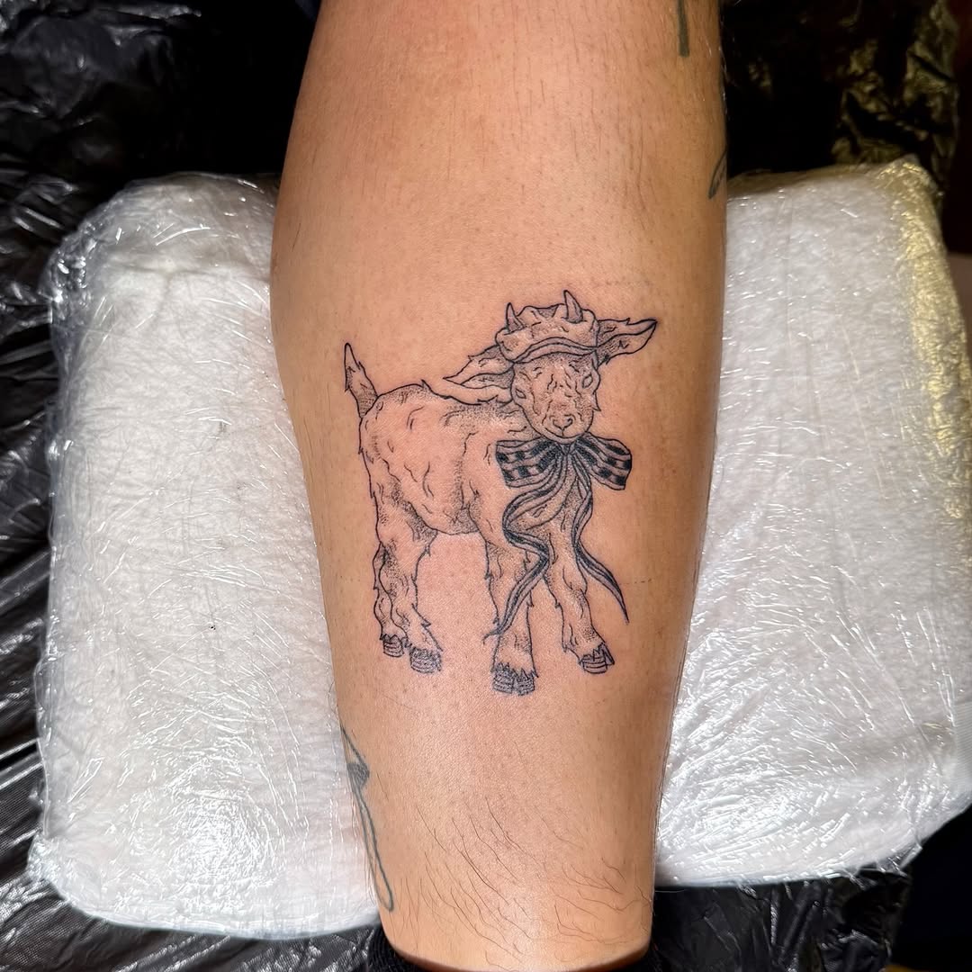 31 Calf Tattoo Ideas: From Cottagecore to Punk Cowgirl
