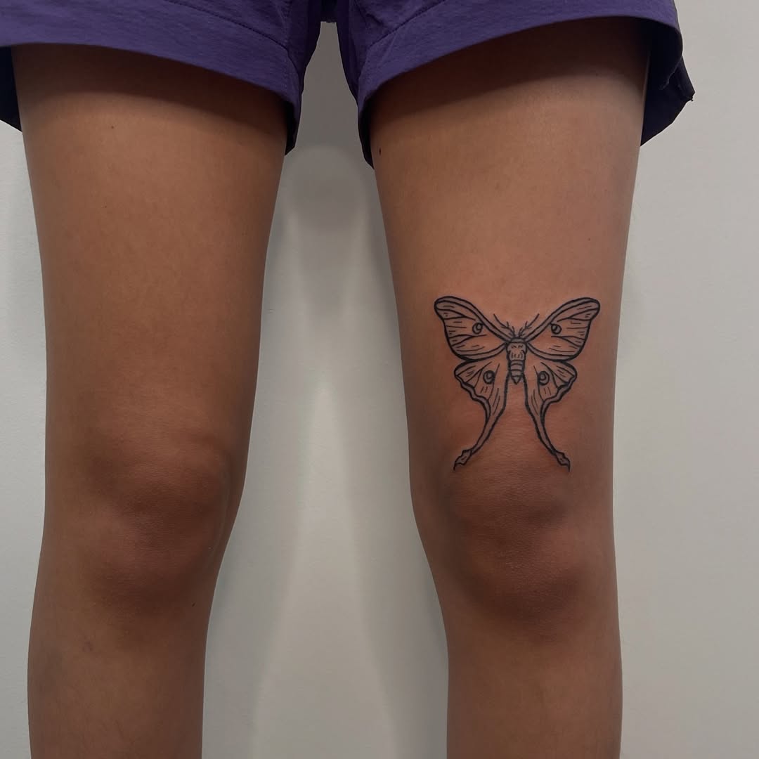 30 Above the Knee Tattoo Ideas: Style, Meaning, and Modern Expression