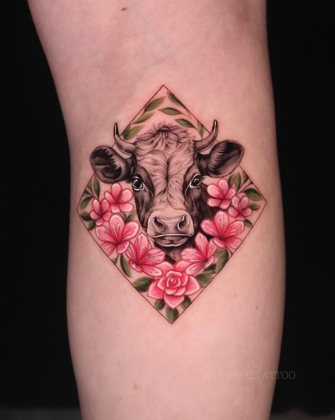 26 Cow Tattoo Ideas for Women: Cute, Minimalist, and Colorful Designs for Every Style