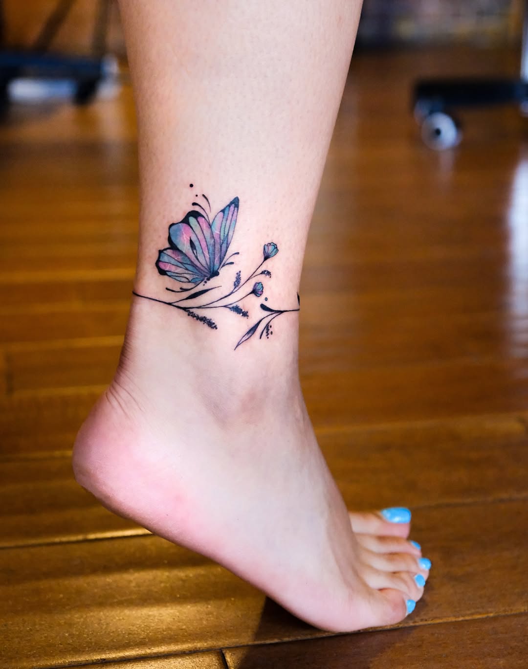 29 Ankle Tattoo Ideas: Feminine, Timeless, and Bold Designs That Elevate Personal Style