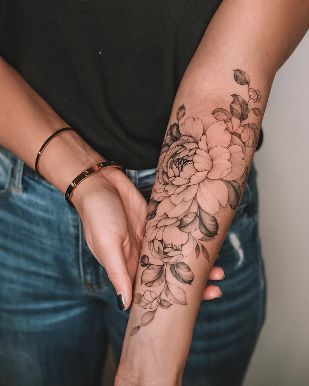 28 Inner Forearm Tattoo Ideas: Realism, Celtic Knots, Angels, Wolves & Clean Blackwork