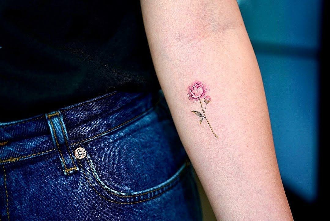 28 Inner Forearm Tattoo Ideas: Realism, Celtic Knots, Angels, Wolves & Clean Blackwork