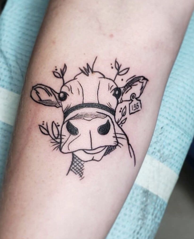 26 Cow Tattoo Ideas for Women: Cute, Minimalist, and Colorful Designs for Every Style