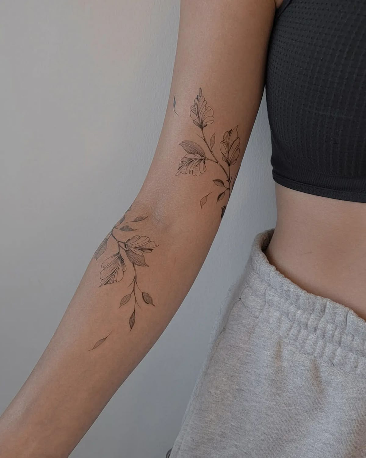 30 Leaf Tattoo Ideas 2026: Modern Botanical Ink That Actually Feels Personal