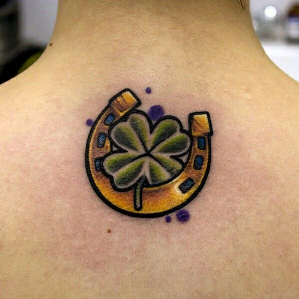 29 Horseshoe Tattoo Ideas: Lucky Designs, Western Symbols and Floral Charms