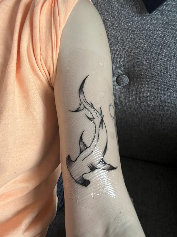 32 Hammerhead Shark Tattoos: Minimalist and Realistic Designs for Modern Ink