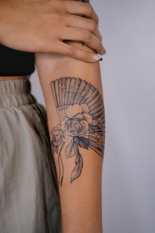 31 Realism Tattoo Guide: From Fine-Line Florals to Powerful Sleeves for Men and Women