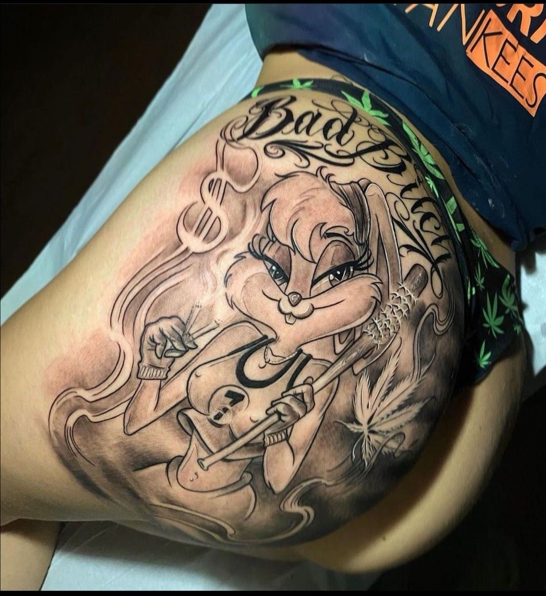 28 Chicano Tattoo Style: Lettering, Sleeves and Street Stories in Black and Grey