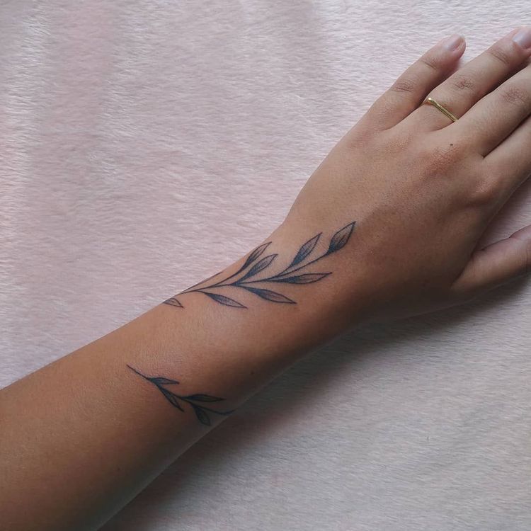 30 Leaf Tattoo Ideas 2026: Modern Botanical Ink That Actually Feels Personal
