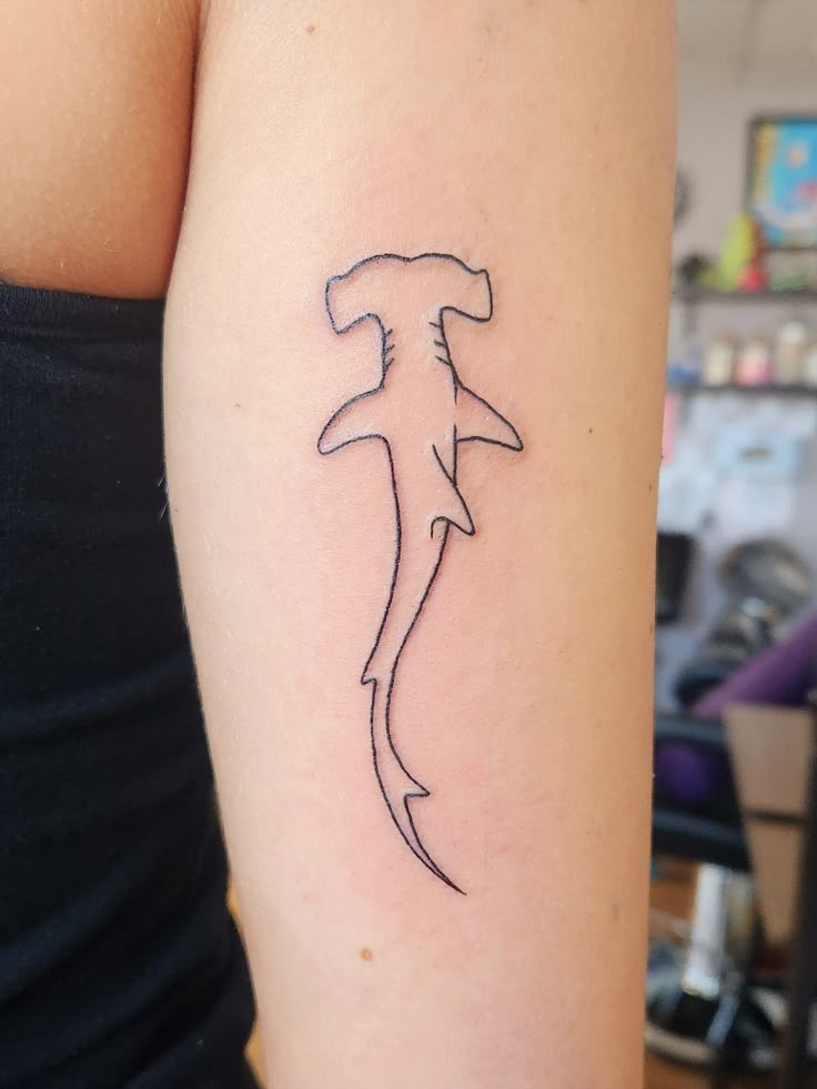 32 Hammerhead Shark Tattoos: Minimalist and Realistic Designs for Modern Ink