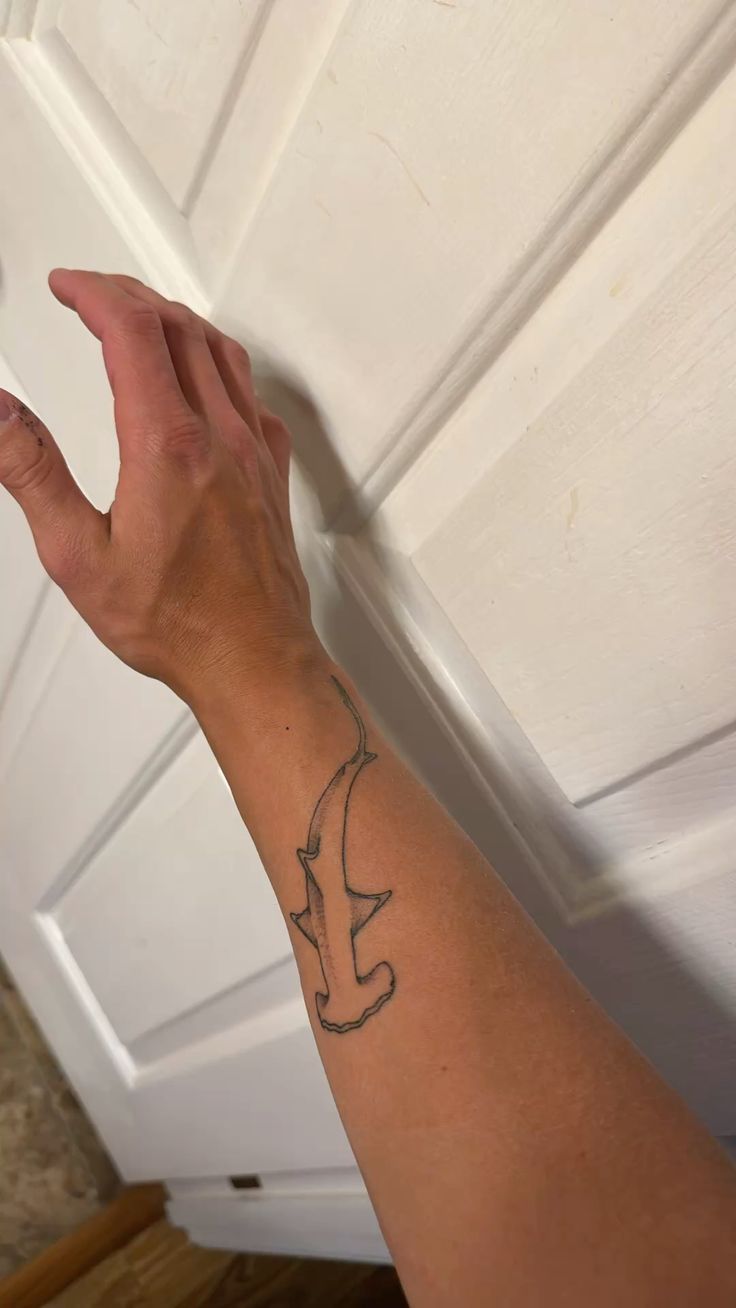 32 Hammerhead Shark Tattoos: Minimalist and Realistic Designs for Modern Ink