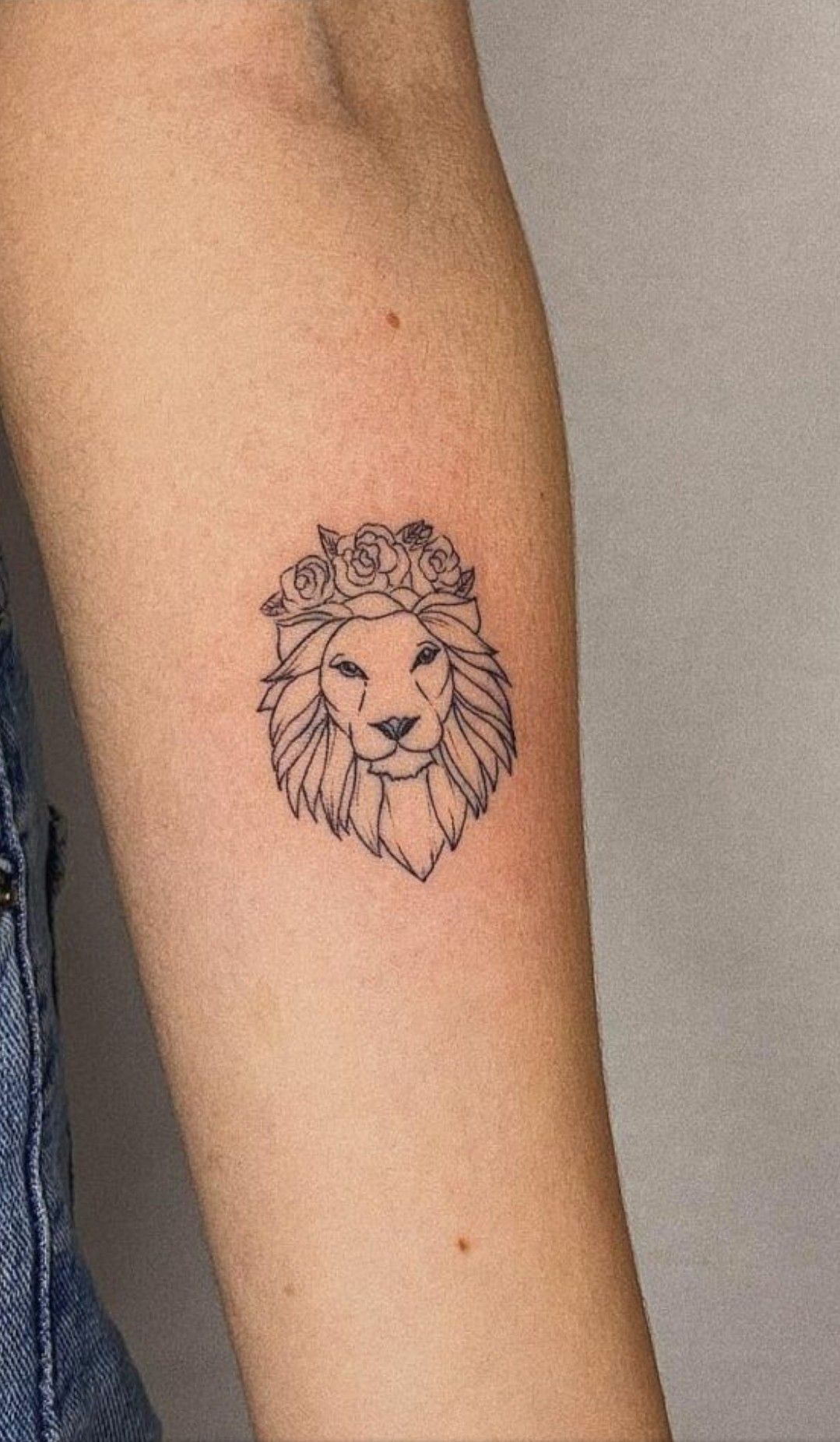 28 Leo Tattoo Ideas: Lions, Stars and Bold Zodiac Energy