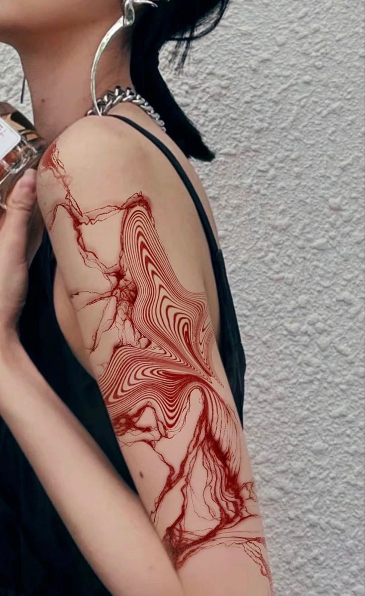 28 Abstract Tattoo Ideas: Fluid Lines, Meaningful Shapes, and Modern Expression