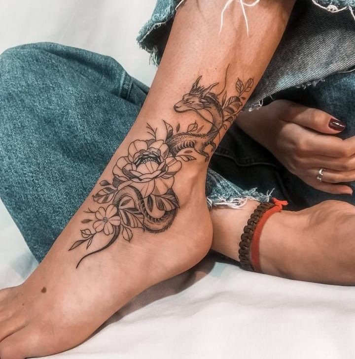 30 Elegant Foot Tattoo Ideas: Stylish Designs, Meaningful Placements and Inspiration for Women