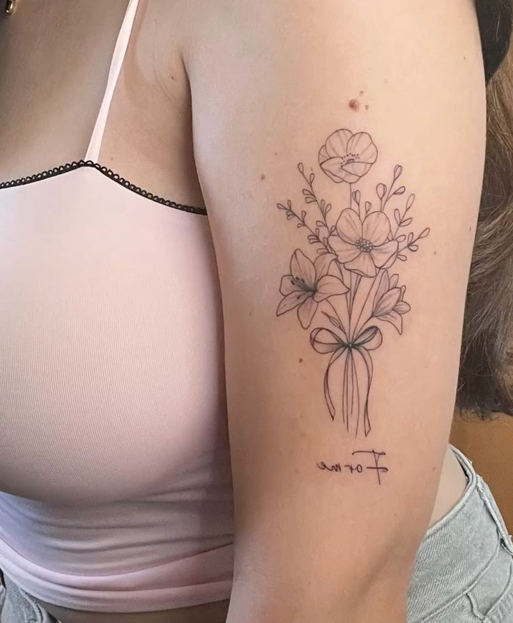 27 June Birth Flower Tattoo Ideas: Honeysuckle & Rose Designs With Meaning