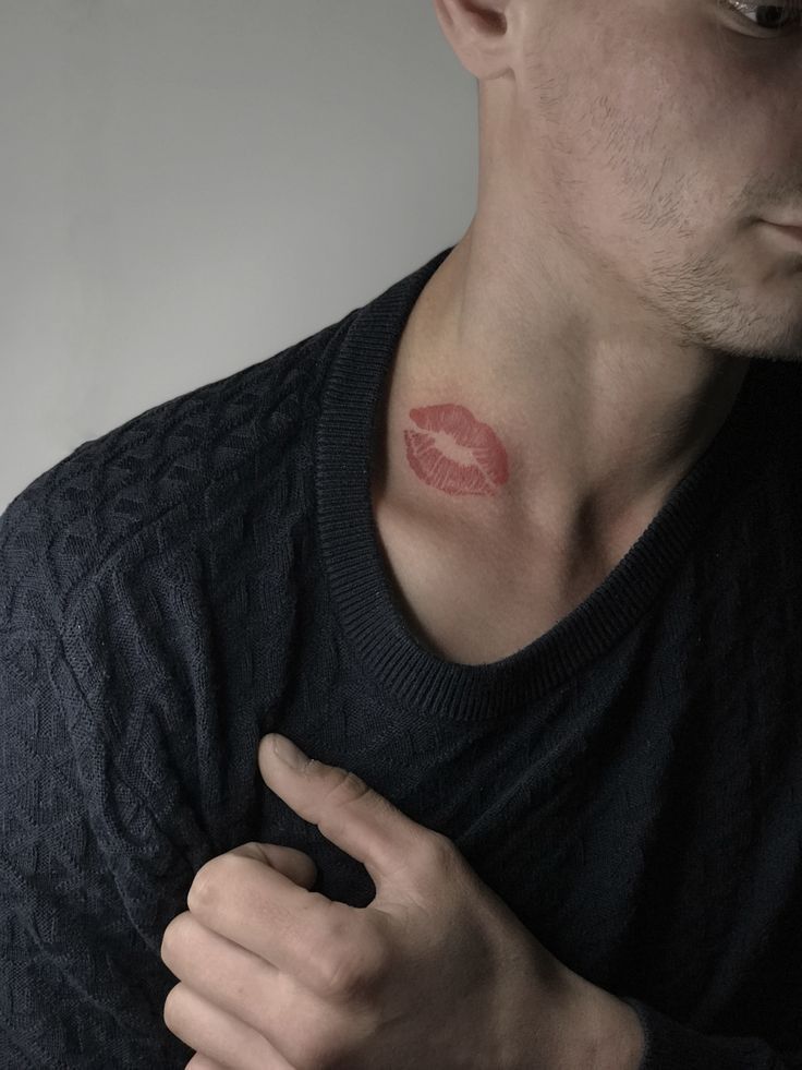 32 Lips Tattoo Ideas: Bold Kisses, Subtle Statements, and Timeless Designs