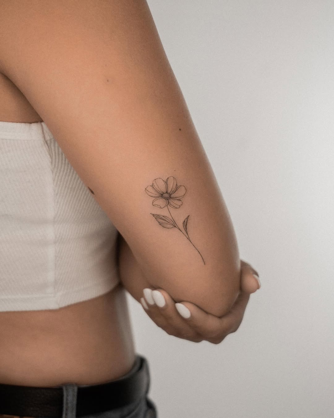 31 Cosmos Flower Tattoo Ideas: Delicate Symbolism With Modern Elegance