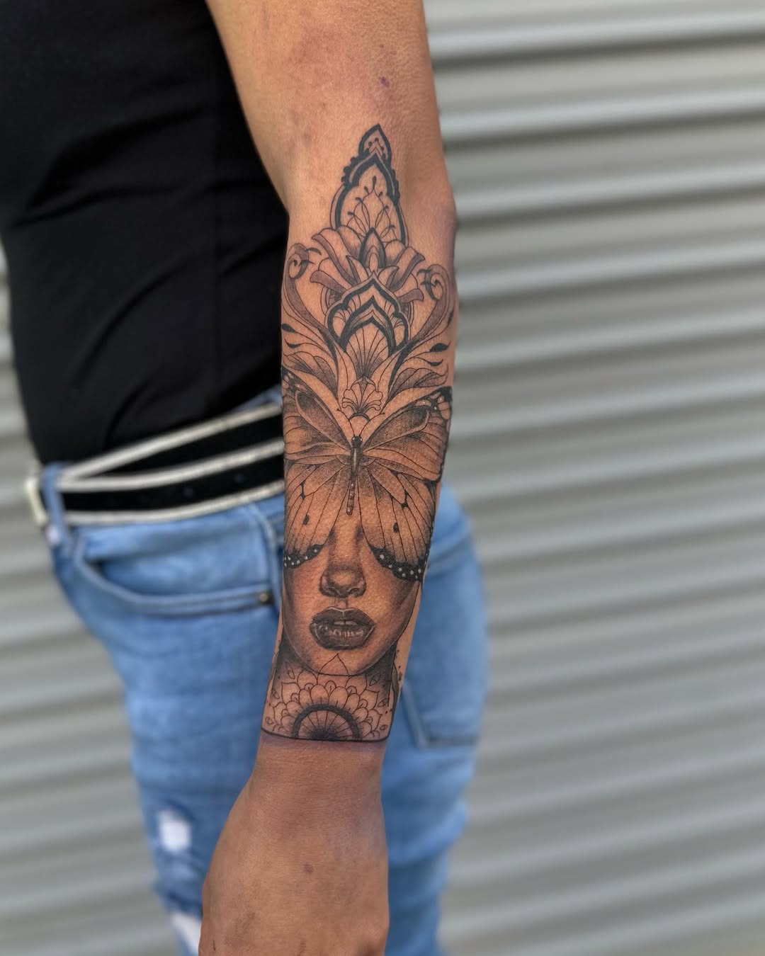 28 Divine Feminine Tattoo Ideas: Symbols, Energy, and Modern Goddess Expression