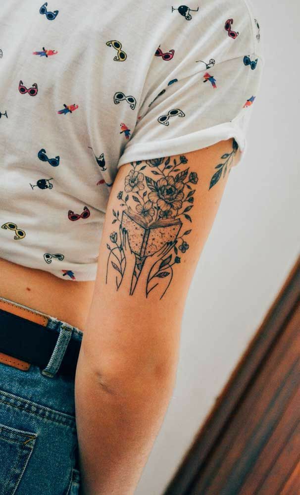 31 Back of Arm Tattoo Ideas: Timeless, Personal, and Effortlessly Stylish