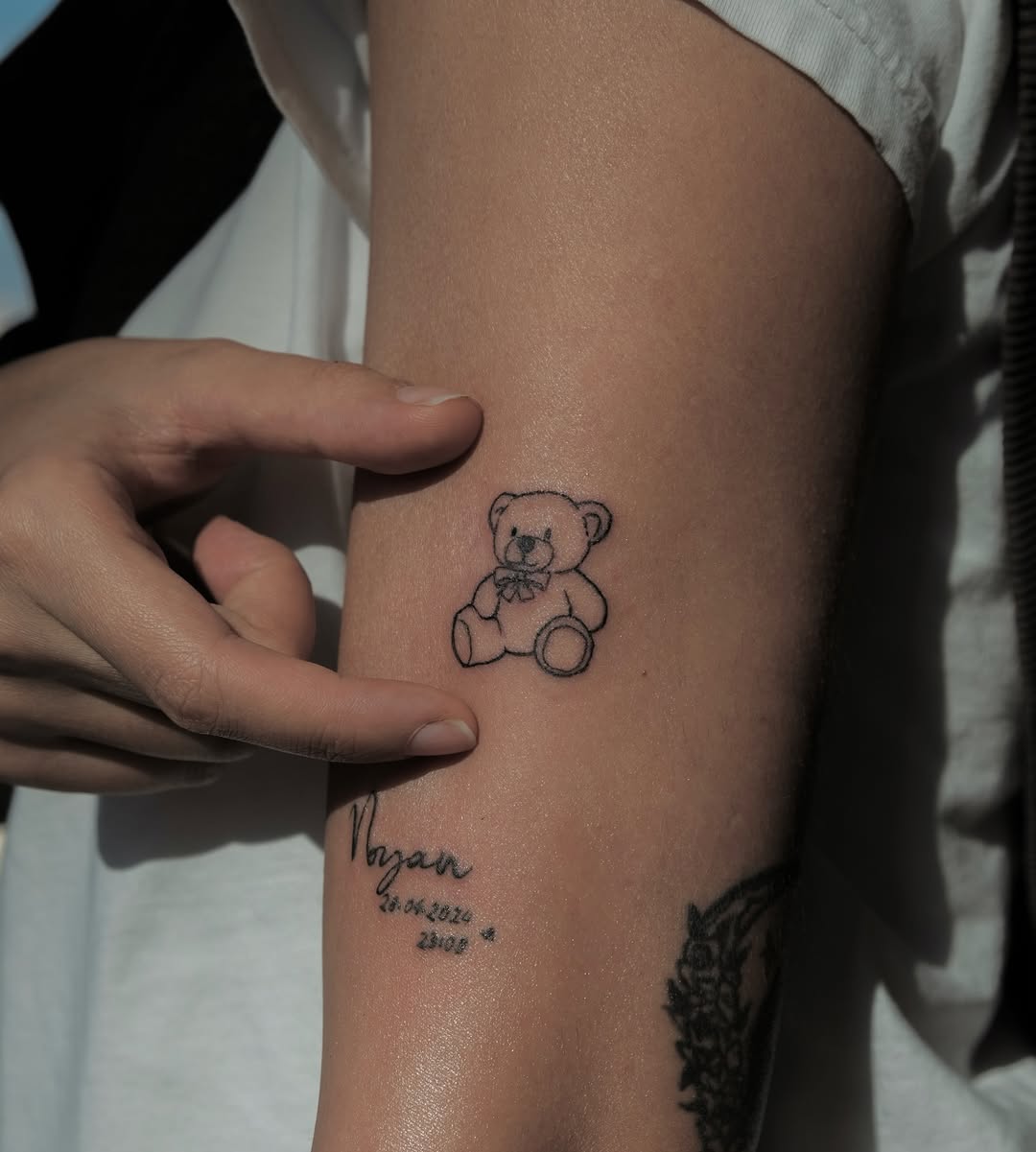 32 Teddy Bear Tattoo Ideas: Cute Tiny Fine Line Designs for Men & Women, From Childhood Stencils to Traditional Styles