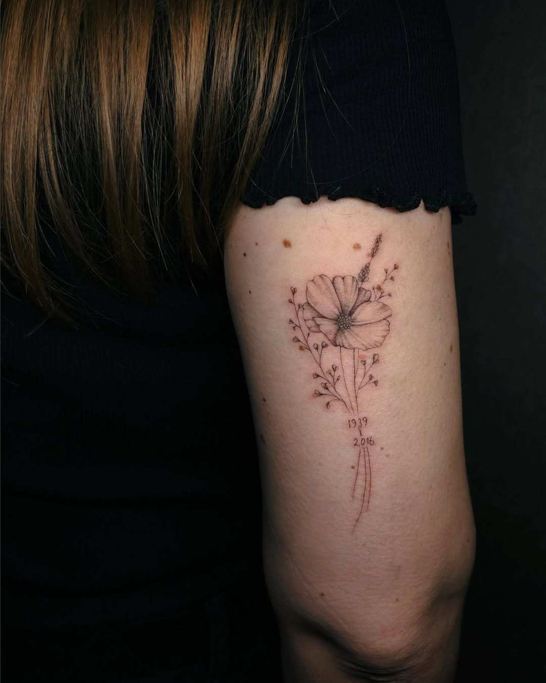 31 Cosmos Flower Tattoo Ideas: Delicate Symbolism With Modern Elegance