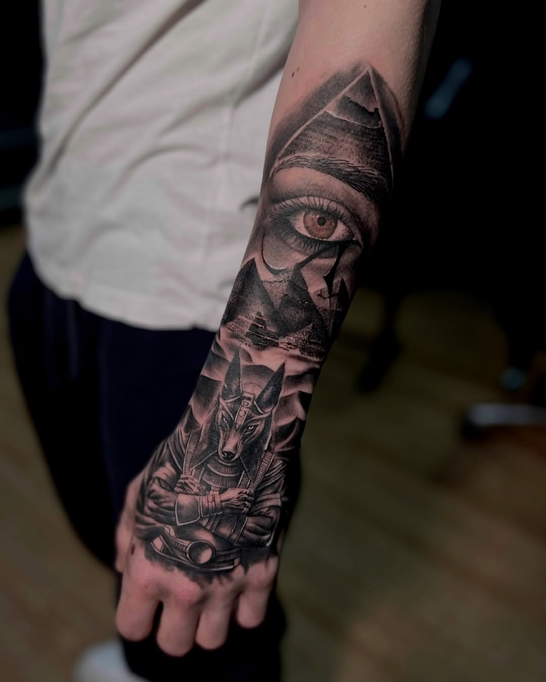 28 Egyptian Tattoo Ideas 2026: Powerful Anubis, Pharaoh & Eye of Horus Designs