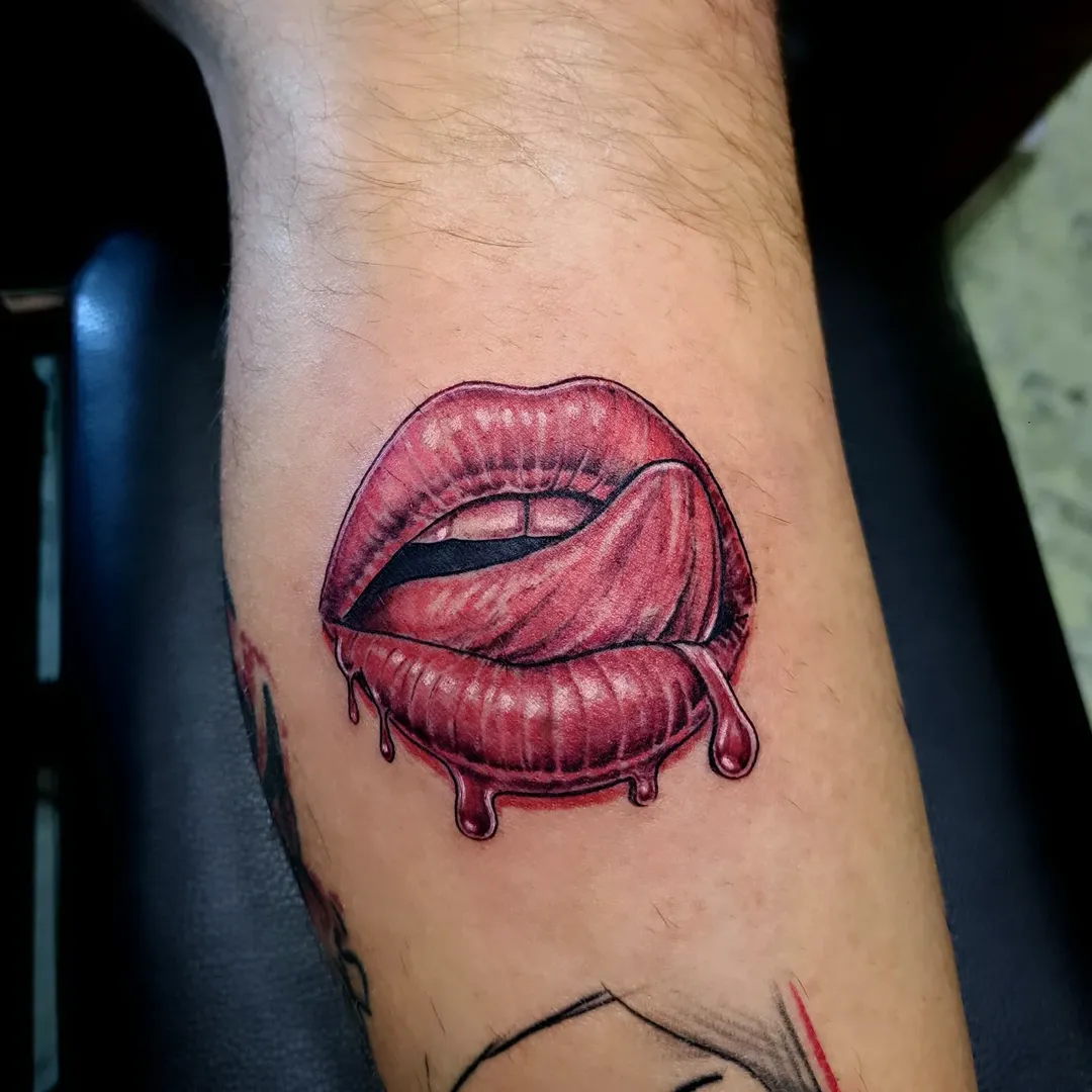 32 Lips Tattoo Ideas: Bold Kisses, Subtle Statements, and Timeless Designs