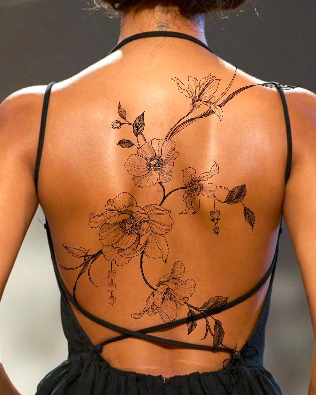 27 June Birth Flower Tattoo Ideas: Honeysuckle & Rose Designs With Meaning