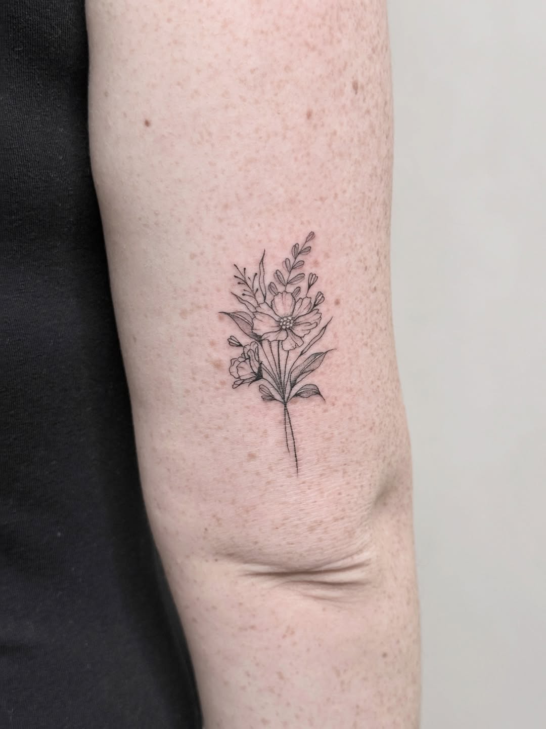 31 Cosmos Flower Tattoo Ideas: Delicate Symbolism With Modern Elegance