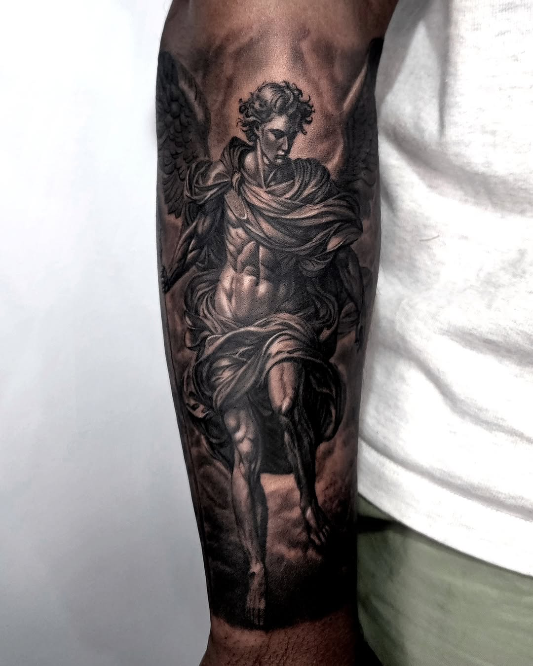 29 Archangel Tattoo Ideas: Power, Protection, and Timeless Symbolism in Ink