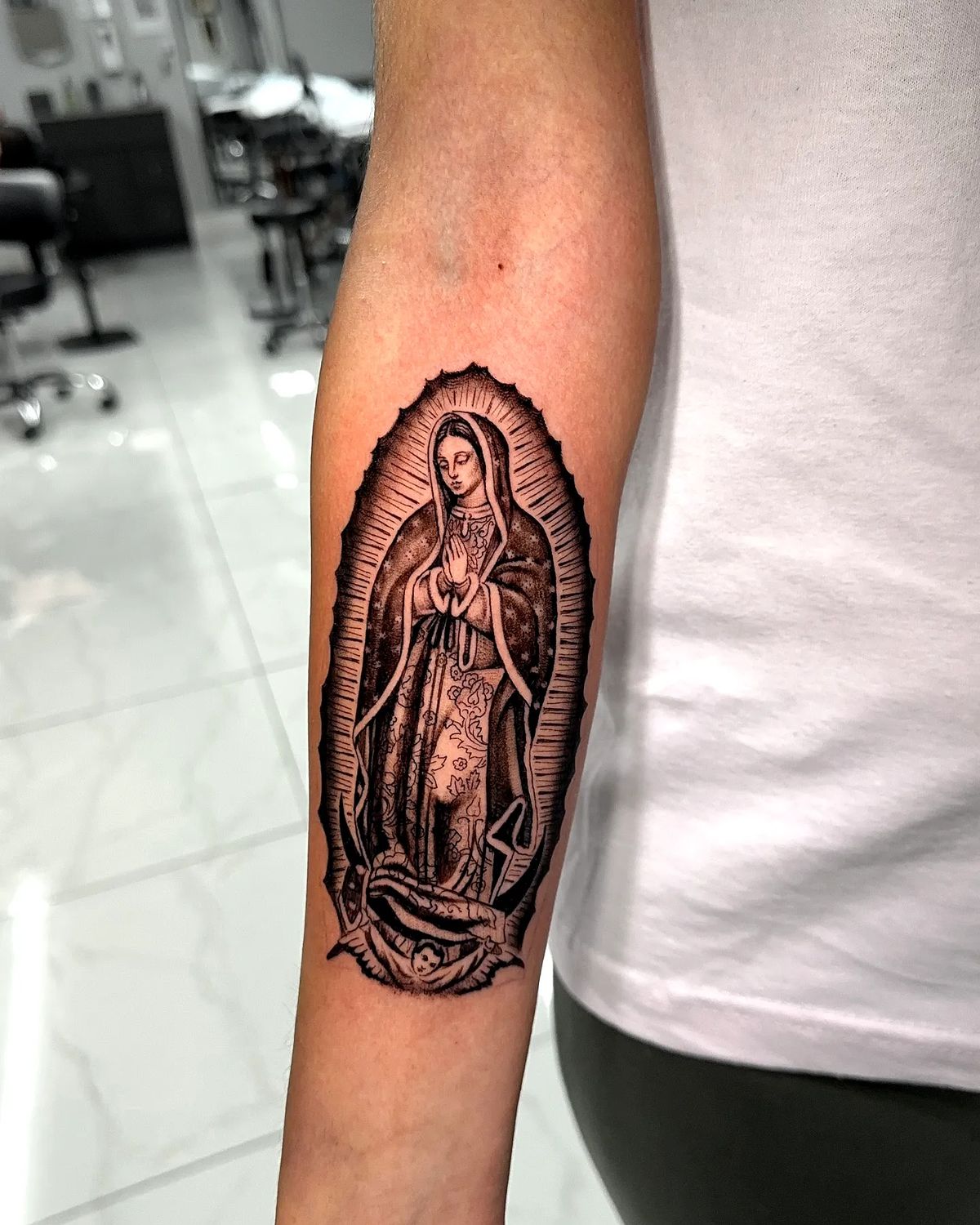 30 Virgen de Guadalupe Tattoo Ideas: Tradition, Faith, and Modern Ink