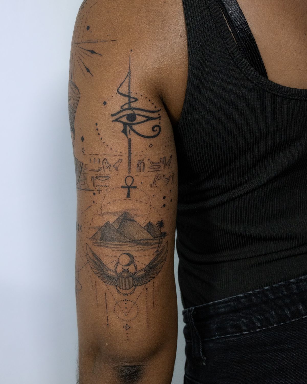 28 Egyptian Tattoo Ideas 2026: Powerful Anubis, Pharaoh & Eye of Horus Designs