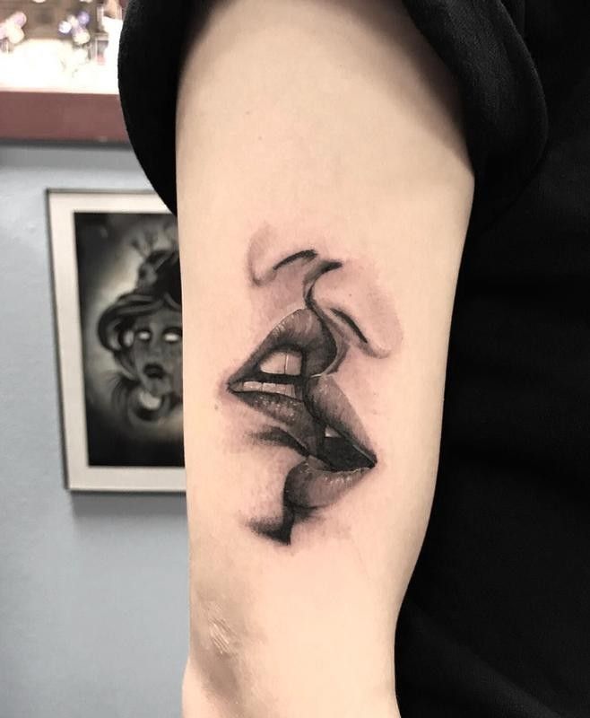 32 Lips Tattoo Ideas: Bold Kisses, Subtle Statements, and Timeless Designs