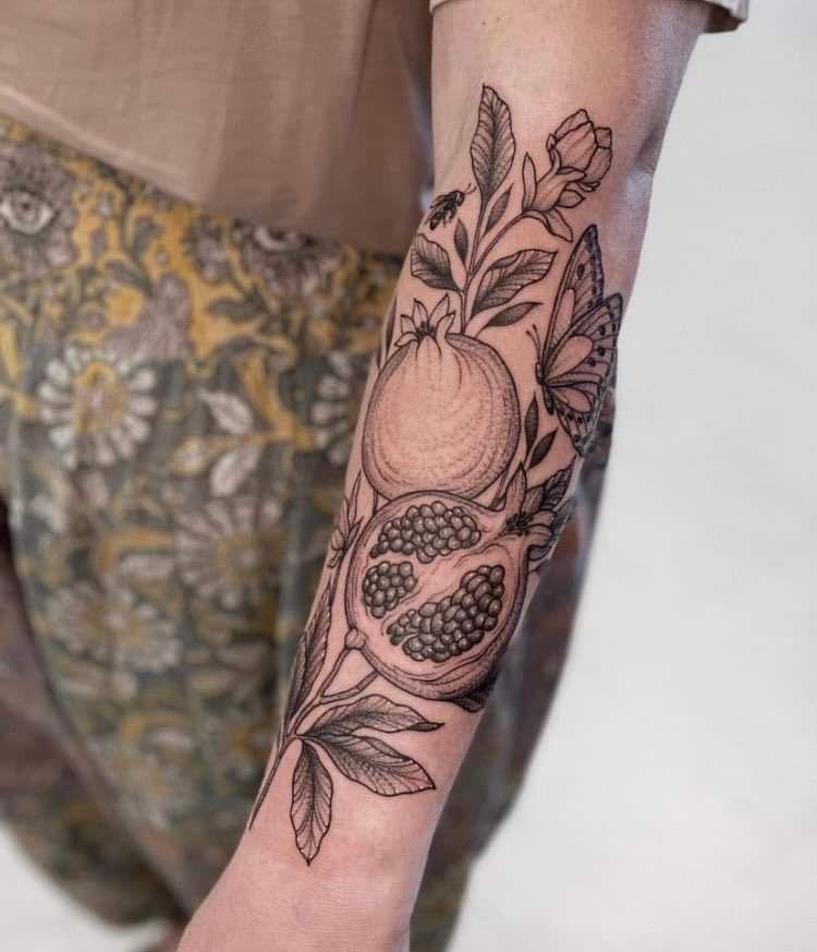 30 Pomegranate Tattoo Ideas: From Ancient Symbolism to Modern Ink